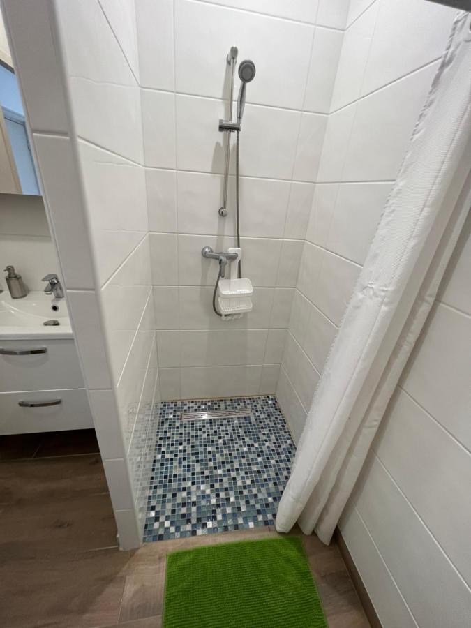Appartement Renove A 15 Min De Lyon Saint-Fons Екстериор снимка